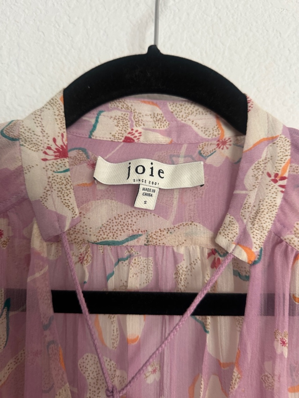 Joie Feyenna beautiful silk delicate blouse S $248 - Picture 6 of 12